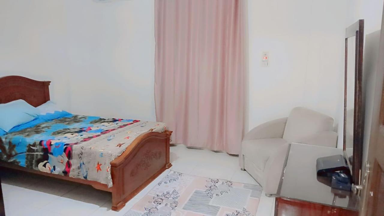فندقي للايجار بجوار عباس العقاد Cairo