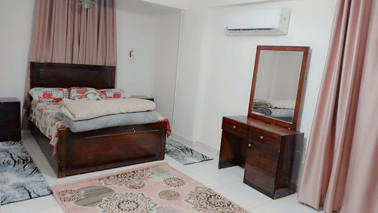 فندقي للايجار بجوار عباس العقاد Apartment *